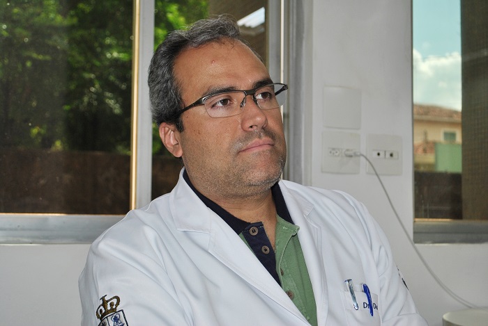 Dr Daniel Marcio Elias de Oliveira Infectologista